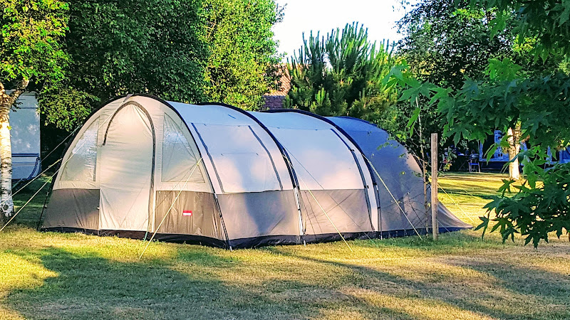 Aire naturelle de camping Les Grands à Naujac-sur-Mer