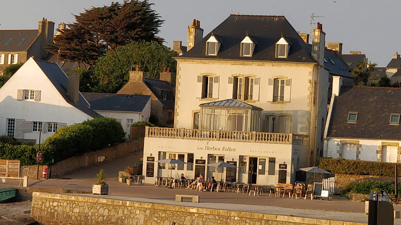 Hôtel-Restaurant Les Herbes Folles à Île de Batz