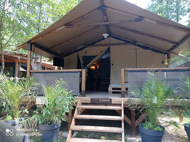 Camping Le Mont Grêle à Lépin-le-Lac