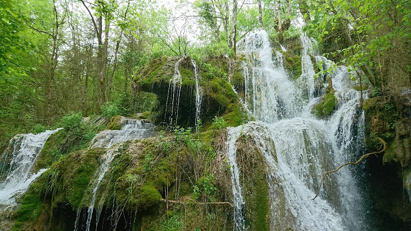 Cascades De Roquefort à Roquefort-les-Cascades