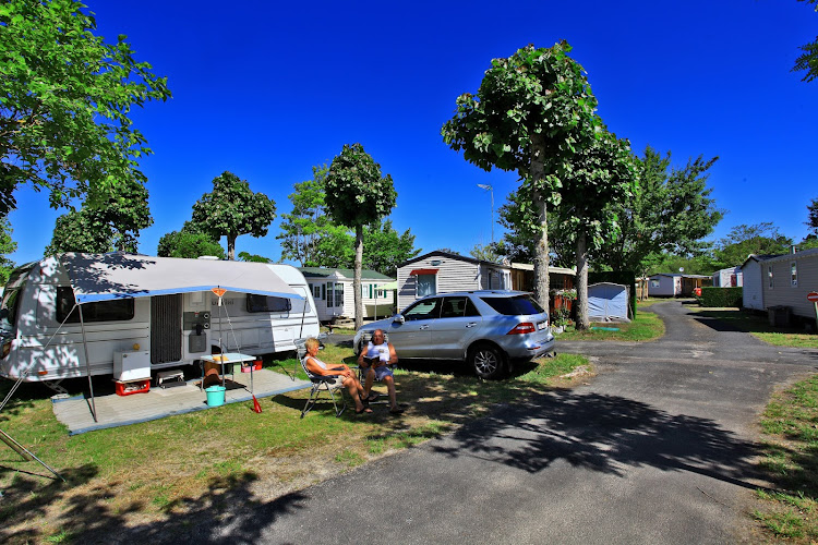 Camping Les Acacias à Messanges
