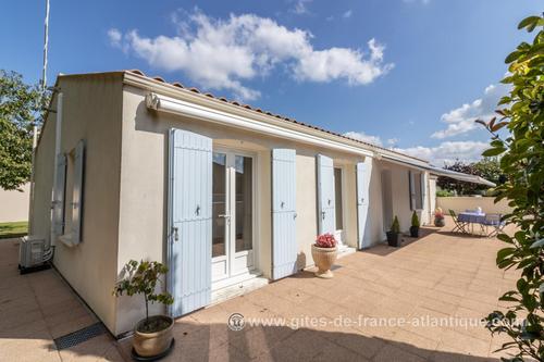 17g36161 à SURGERES