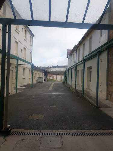 Auberge De Jeunesse à Moulins