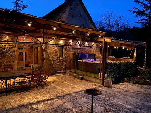 Gîtes de France® - Gîte Spa Piscine de Peyre-levade à CALVIGNAC