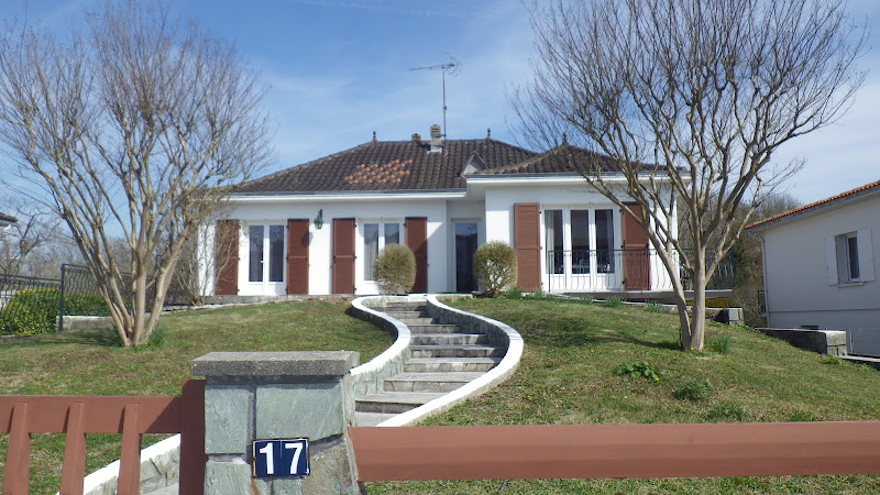 Gîtes à 250 m des Thermes de Jonzac à Jonzac