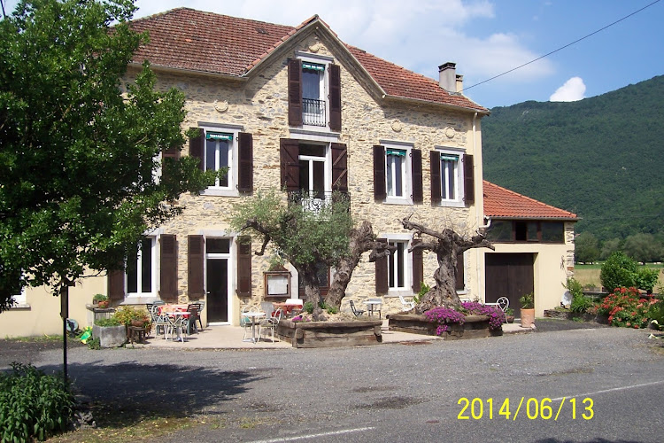 Hôtel Restaurant l Orée des Cimes à Siradan