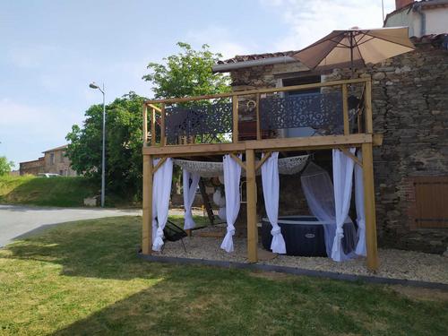 La Grange aux Artistes - Nougaro à SAUSSENAC