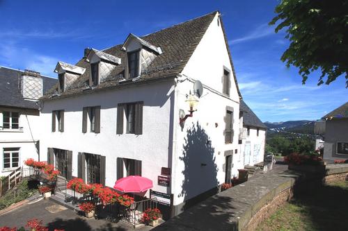 63g1203 à Saint Sauves D'auvergne
