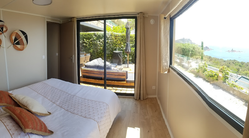 Home Concept à Saint-Romain-le-Puy