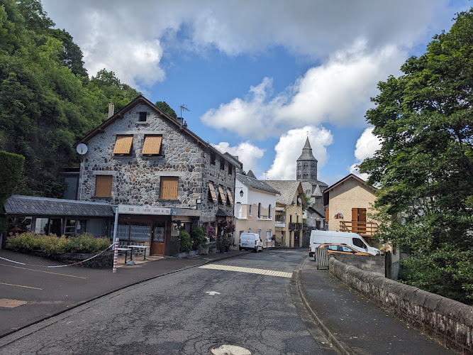 hôtel la Cascade à Orcival