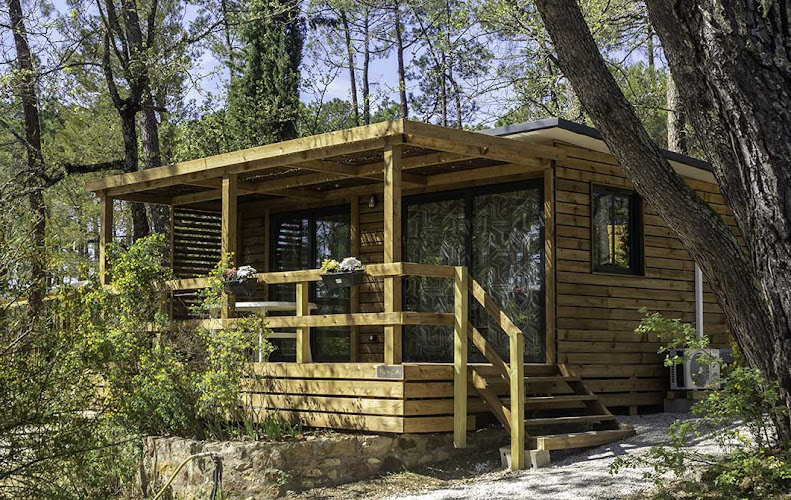 Camping ARC EN CIEL à Roussillon