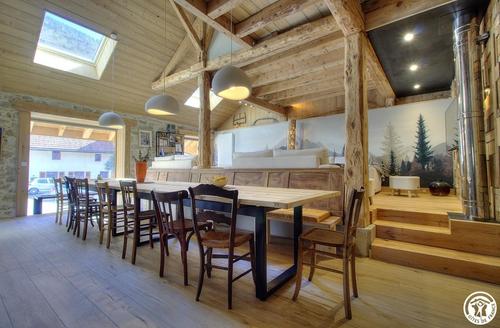 Gîte Ludivine et Péluchet à Chezery Forens