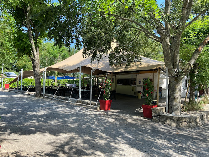 Camping Le Plan D Eau à Saint-Privat