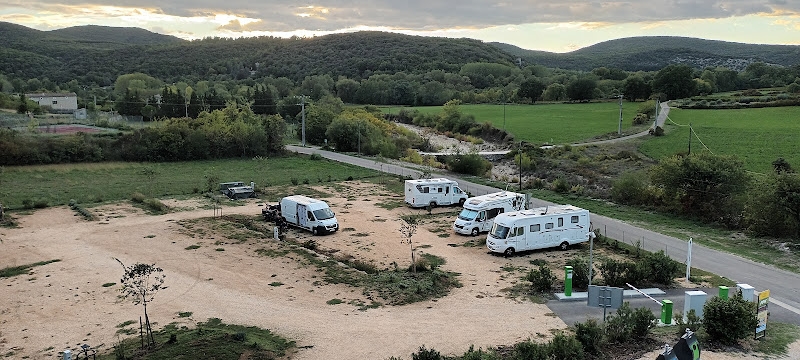 Aire Camping-Car Park à Montclus