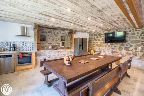 La Grange de Liournat à Saint Sauves D'auvergne