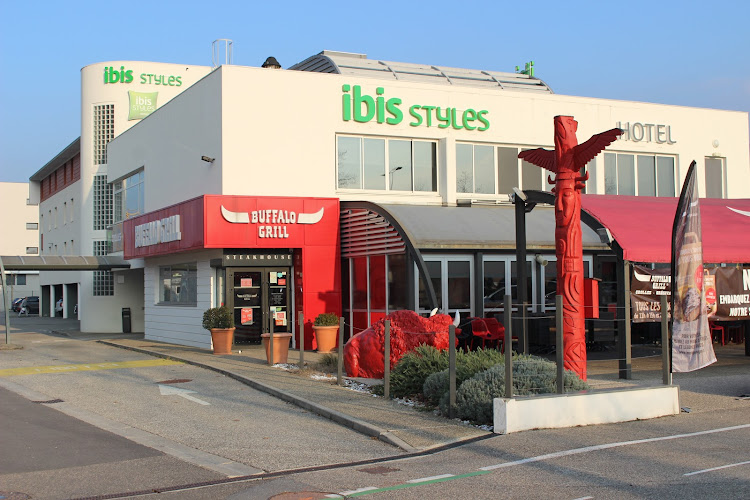ibis Styles Crolles Grenoble A41 à Crolles