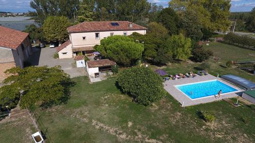 Domaine de l Ile à Castelsarrasin