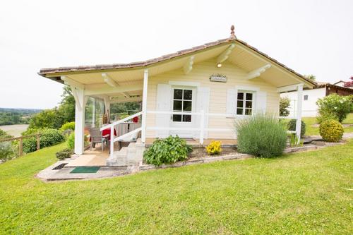 Le Moutat-Le Chalet à ALLEMANS