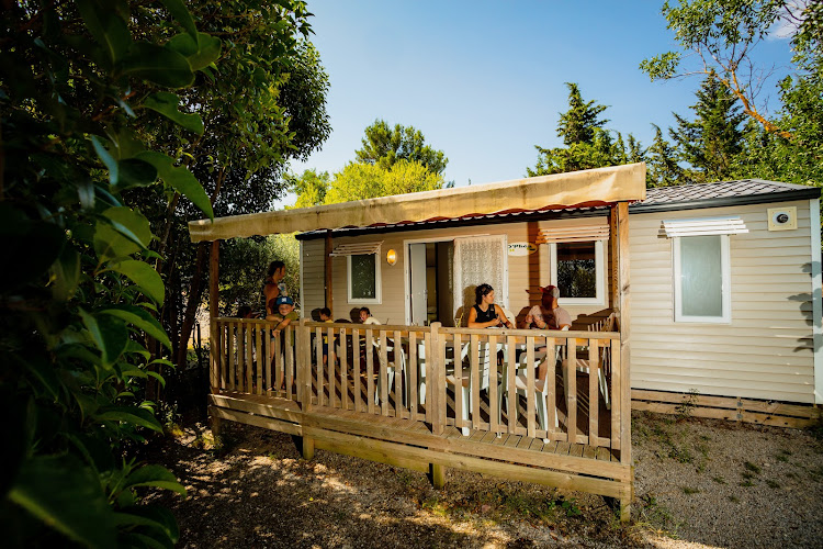 Camping la Pinède à Lézignan-Corbières