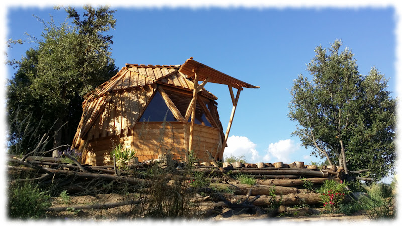Cabane dans les arbres à Ventalon en Cévennes