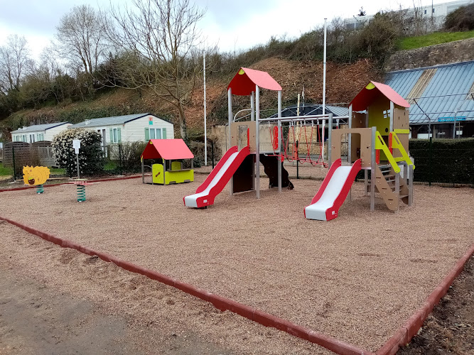 Camping Les Portes de l Anjou à Durtal