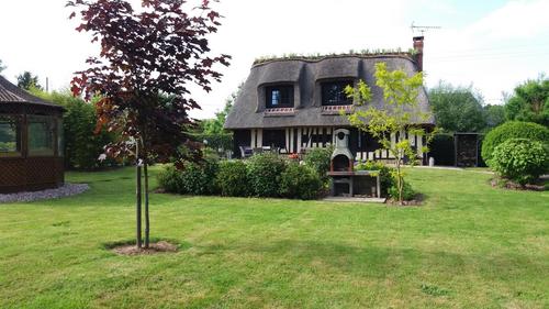 La Petite Chaumiere à Epaignes