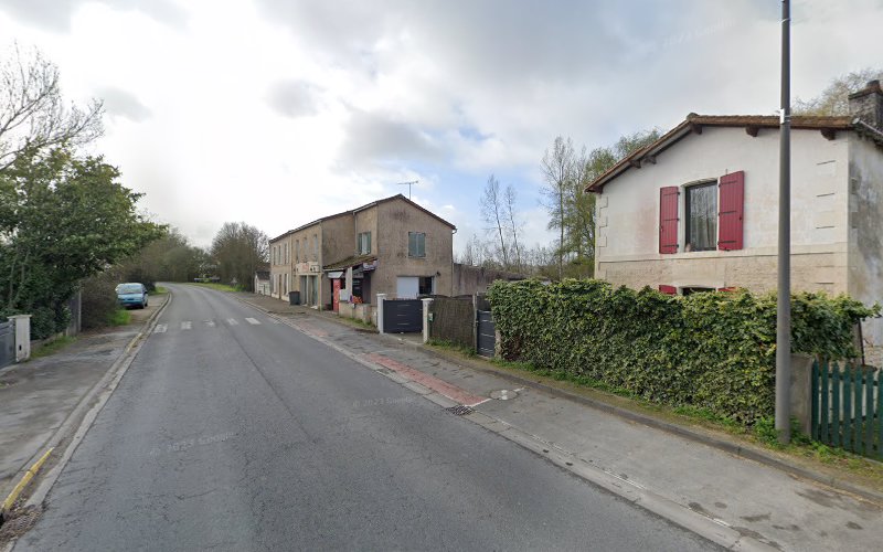 Mobilhome Les Charmettes à Magné