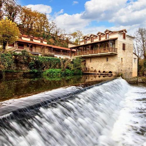 Le Moulin de la Garenne à MILHARS