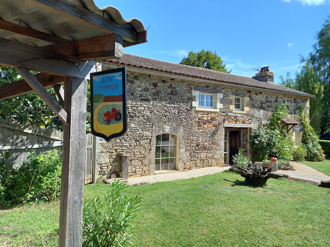 Gîtes Lalaurie en Perigord à Sauveterre-la-Lémance