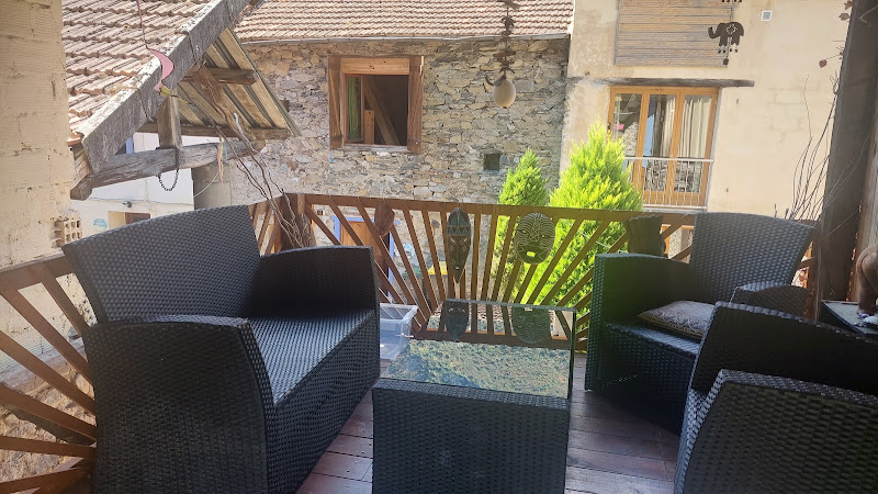 Chez Arran farmhouse apartments à Ornolac-Ussat-les-Bains