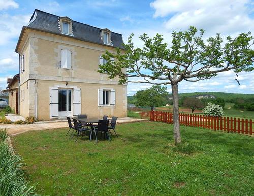 Gîte des Combettes à CAMPAGNE