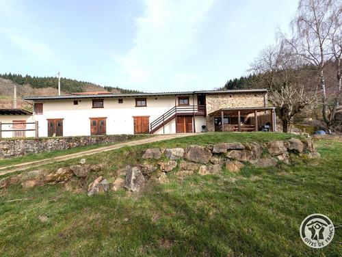 Gîte La Chèvre et le Paysan à Claveisolles