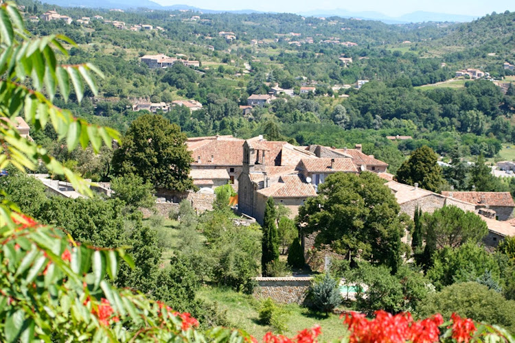 Camping Ardèche Domaine des chênes à Les Vans