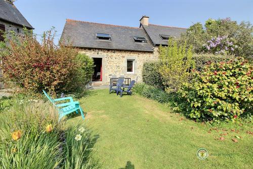 22g161105 à Treguidel
