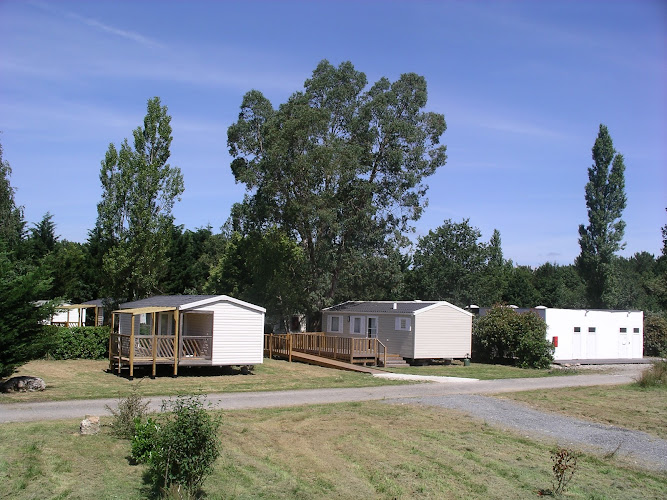 Camping Clérigo à Theix-Noyalo