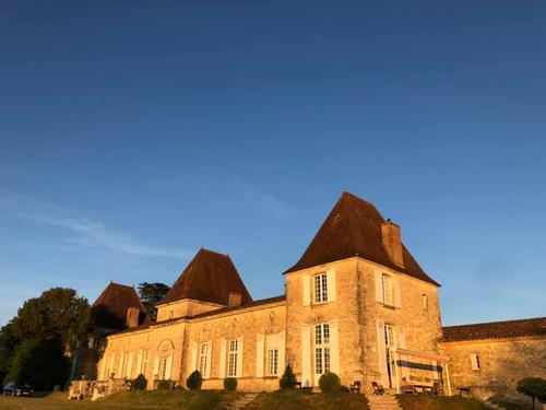 Château de Mazelières - Gîte du Château à ESPIENS