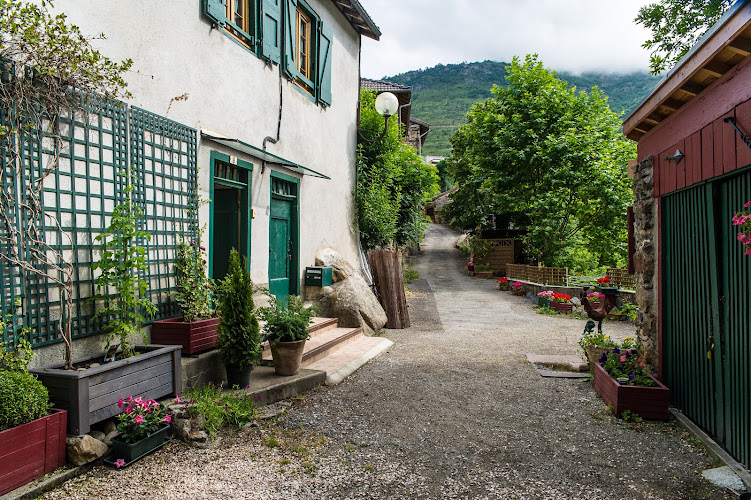 Gîtes les Aygues-Vives de Luzenac en Ariège-Pyrénées à Luzenac