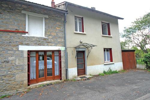 Le Bourg à CHEISSOUX