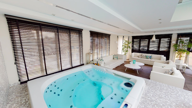 The Pool House Cannes à Cannes
