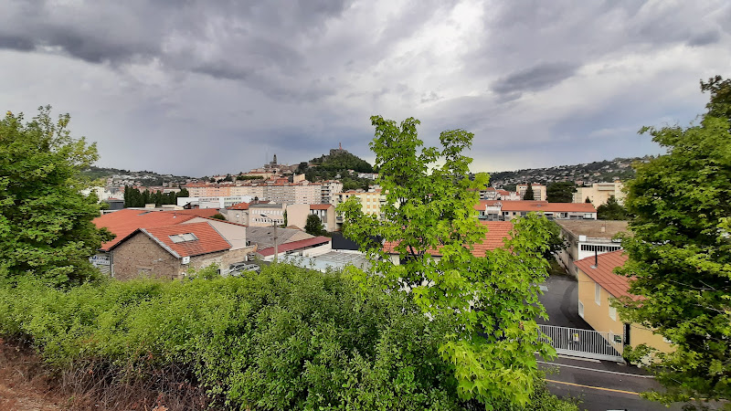 Camper Park Aire Le Puy En Velay à Le Puy