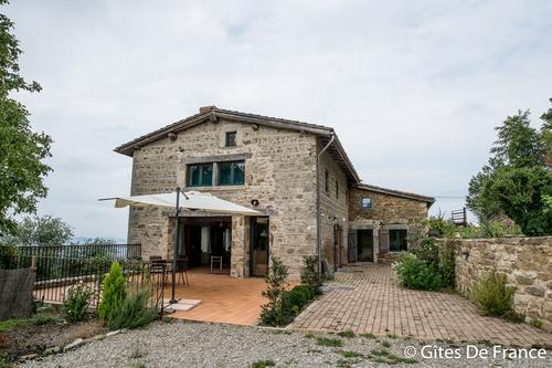 Domaine de Pognat à Vollore Ville