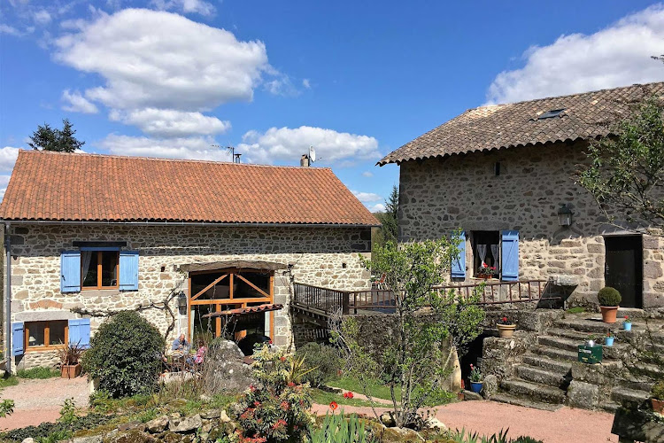 La Grange Étable à Saint-Barthélemy-de-Bussière