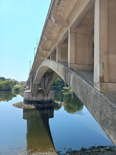 Camping les Batailleurs à Castillon-la-Bataille