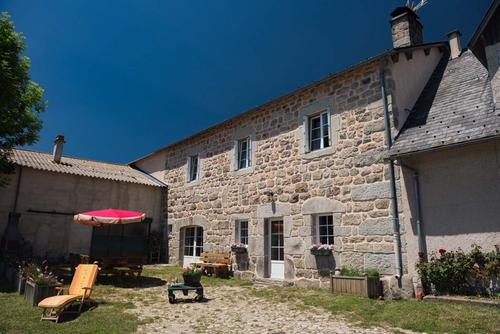Gîte de la Ferme à BUISSON