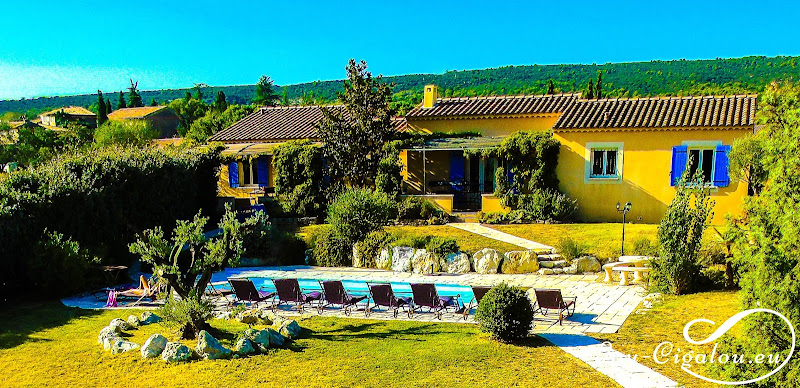 Lou-Cigalou, Lou-Grihet, La Cigala. à Saint-Saturnin-lès-Apt