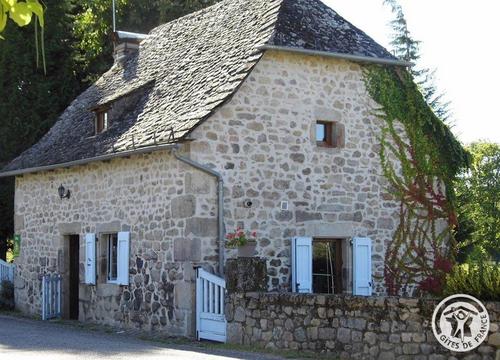 Le Secadou à Saint Bonnet Les Tours De Merle