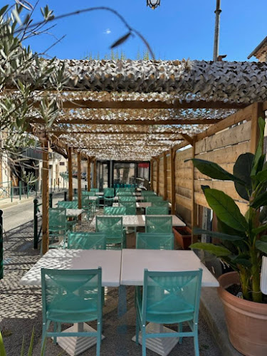 hôtel Restaurant La Clé Des Songes à Pierrefeu-du-Var