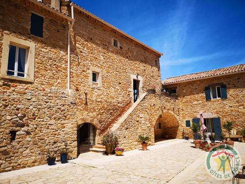 Gîte Mas de l Estang à Tresques