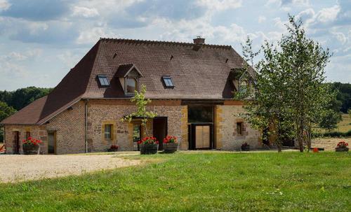 Damayots - Le grand gîte la HARDE à MONTBEUGNY
