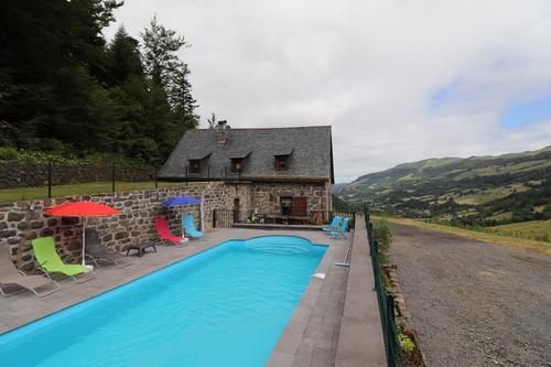 La Tuile à LE FALGOUX